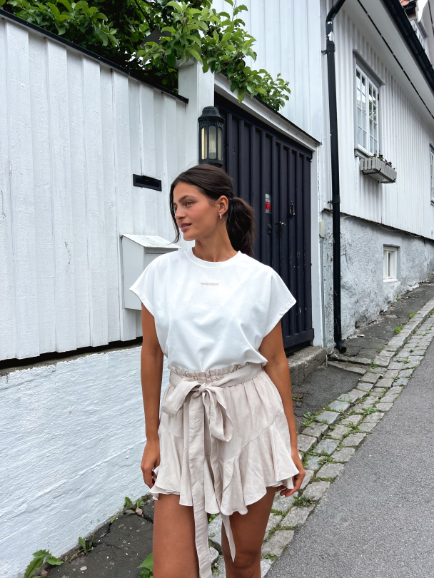 Confettibird T-Shirt – White - Image 4