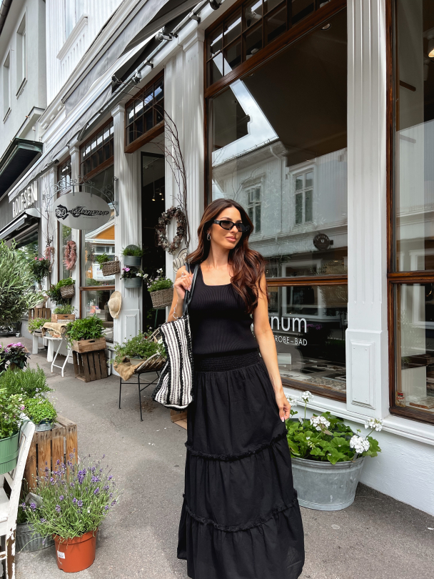 Sila Maxi Skirt - Black - Image 4