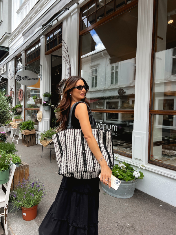Sila Maxi Skirt - Black - Image 8