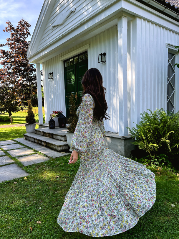 Dotted Georgette Gown - Vintage Floral  - Image 6