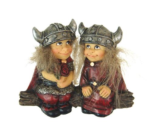 Magnet, vikingebarn på trestamme 