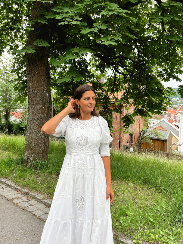 Linen Embroidery Gown - White - Image 7