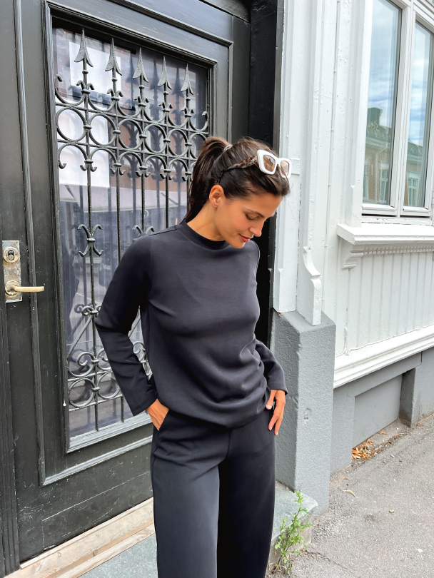 Tenny Boxy Tee - Black  - Image 3