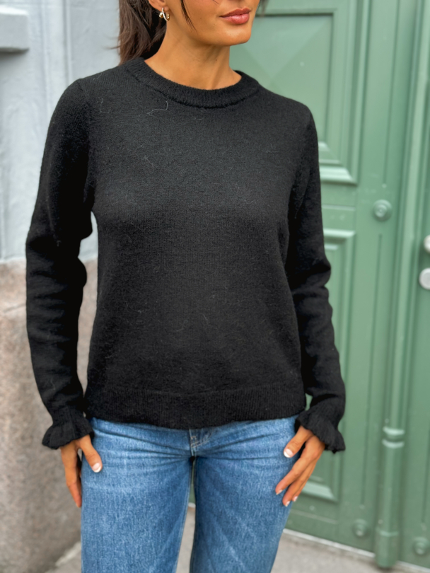 Lulu Knit Frill Cuff O-Neck - Black - Image 1