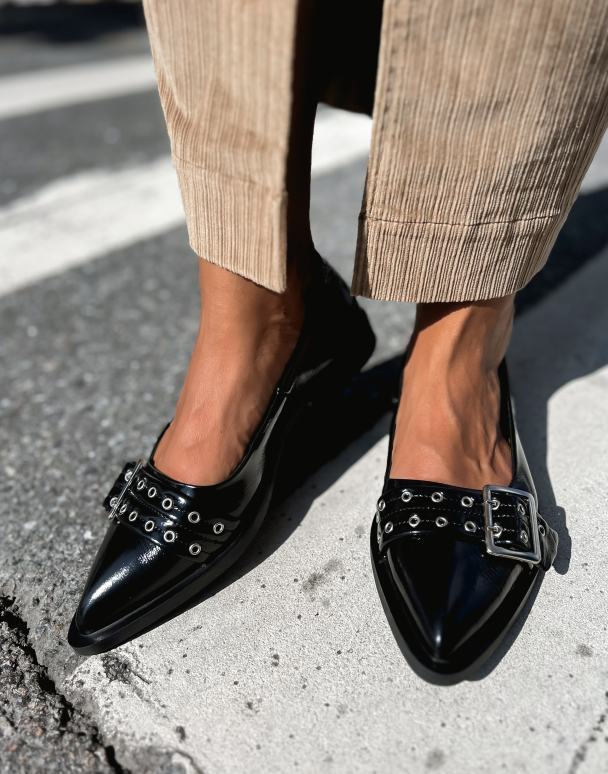 Saso Low - Black Patent - Image 1