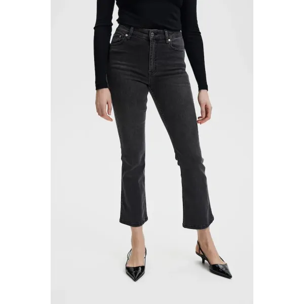 Emilinda Flared Cropped Jeans
