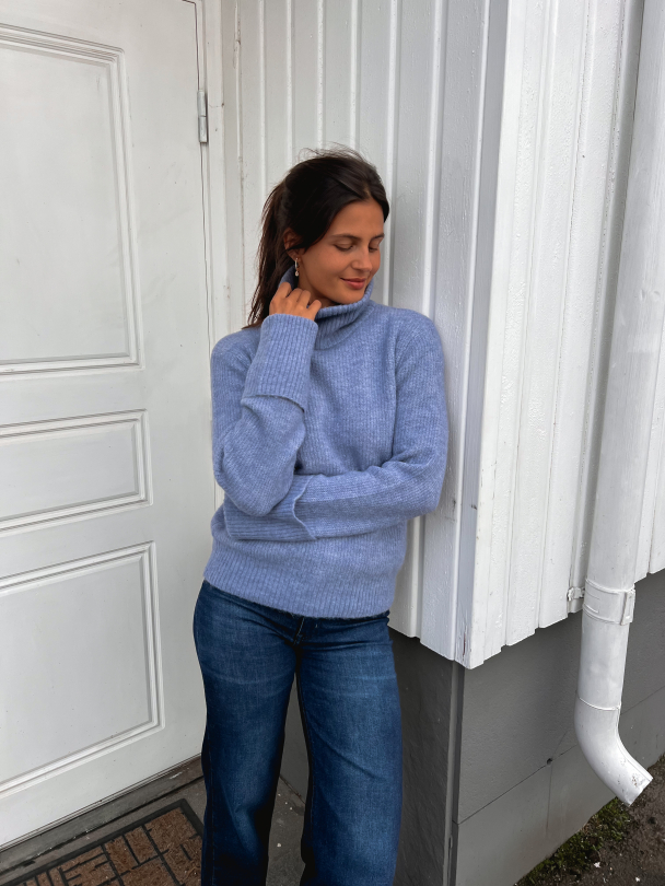 Sia Ras Knit High Neck - Endless Sky  - Image 2