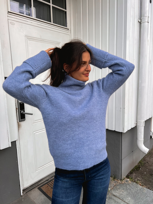 Sia Ras Knit High Neck - Endless Sky  - Image 3