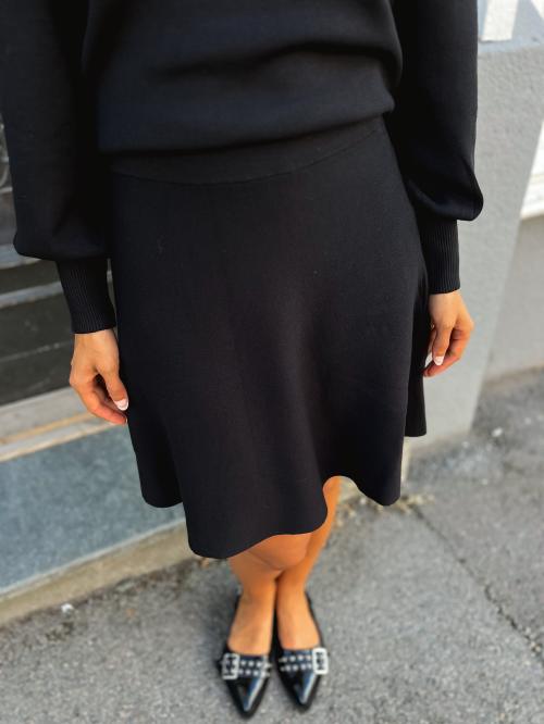 Fonny Knit Skirt - Black 