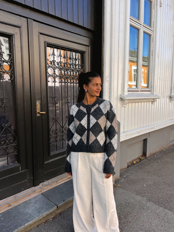Filippa Argyle Cardigan - Grey Argyle  - Image 6