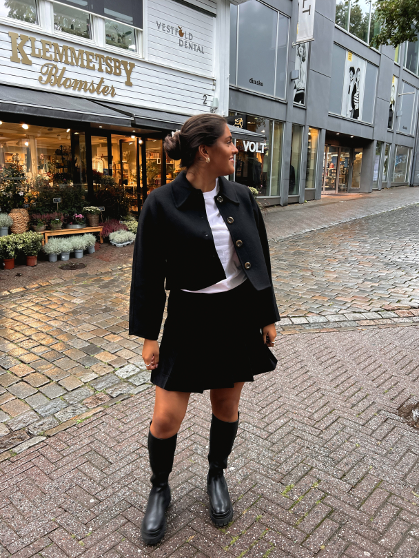 Corduroy Mini Skirt - Black  - Image 5