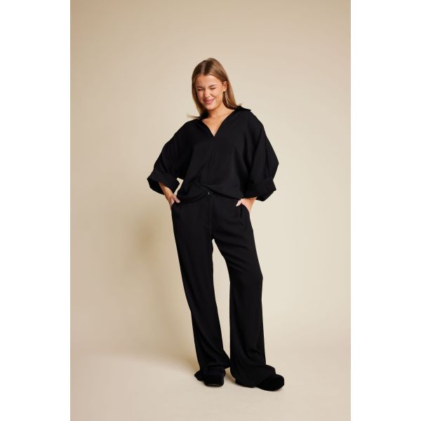 Winger Solid Trousers - Black