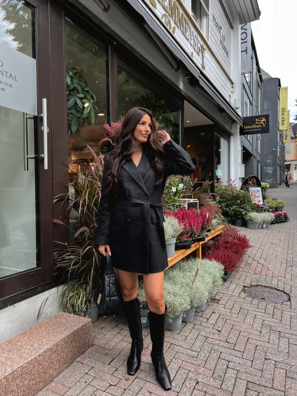 Hemina Long Blazer Jacket - Black  - Image 4