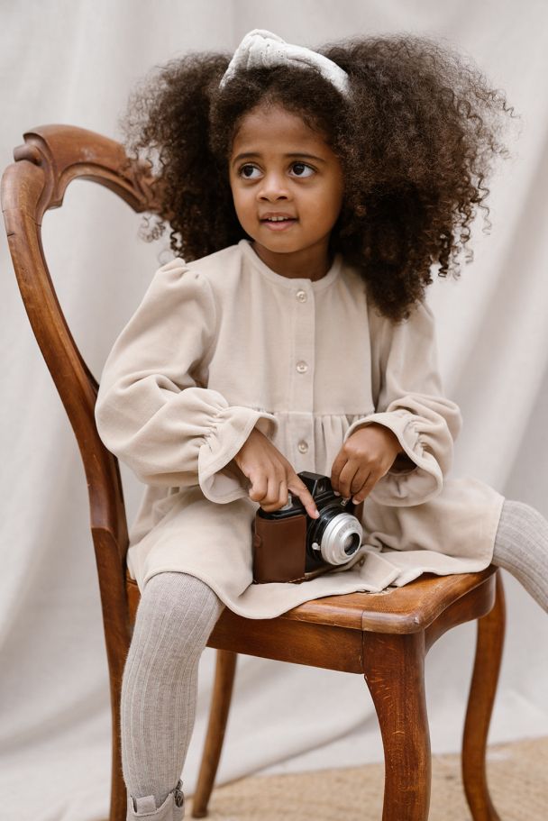 Madee Kjole Velvet - Sand - Image 2