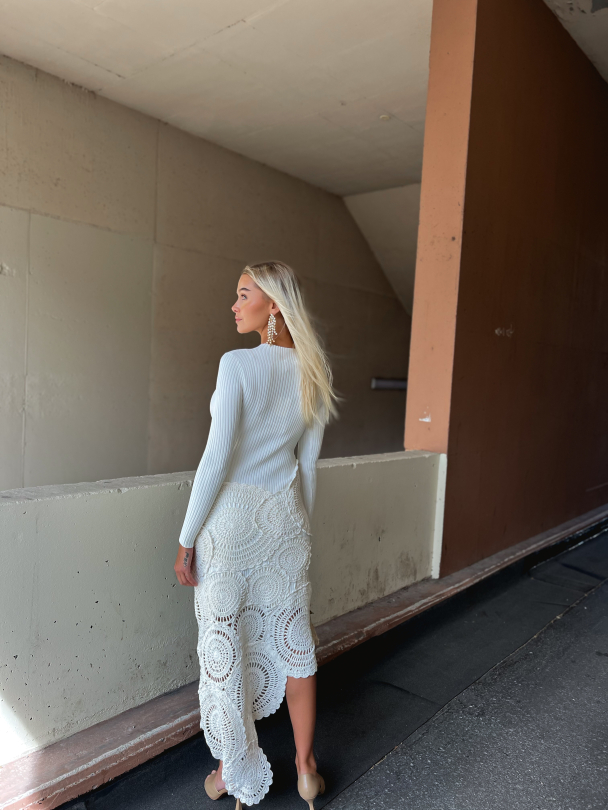 Mosaic Crochet Midi Dress - Image 10