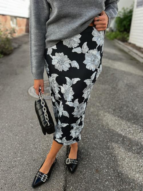 Flower Mesh Pencil Skirt - Gray Pinstripe Combo