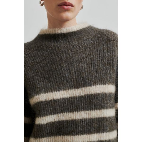 Ovalis Knit T-Neck Chip