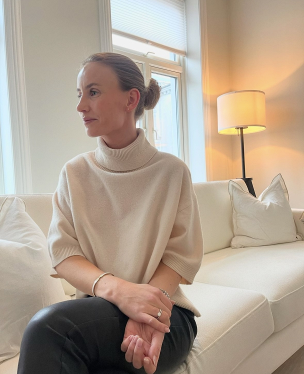 Emila 2/4 Knit Pullover - Image 2