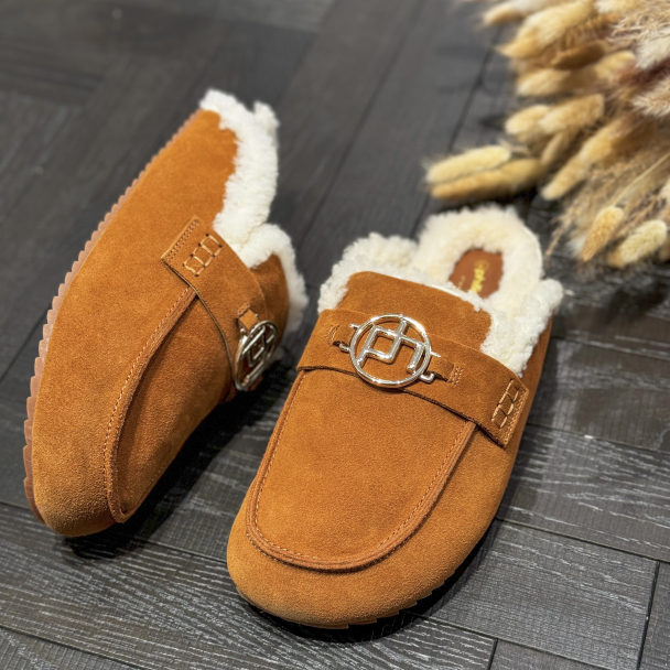 PHILIP HOG Diana - Image 1