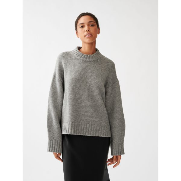 OVERSIZED ROUNDNECK SWEATER