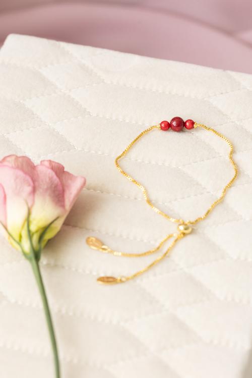 Serenity Bracelet - Red Coral 