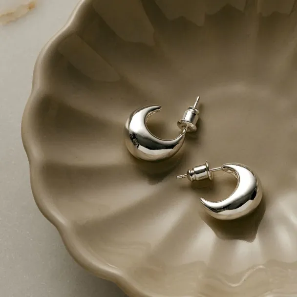 Tapered Domed Hoop - Image 2