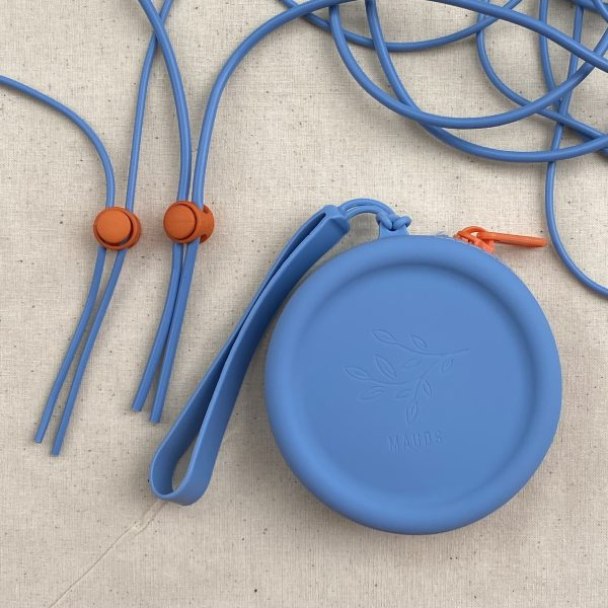 Fargerike pouch i silikon – med silikonvaiere og 4 vaierlåser