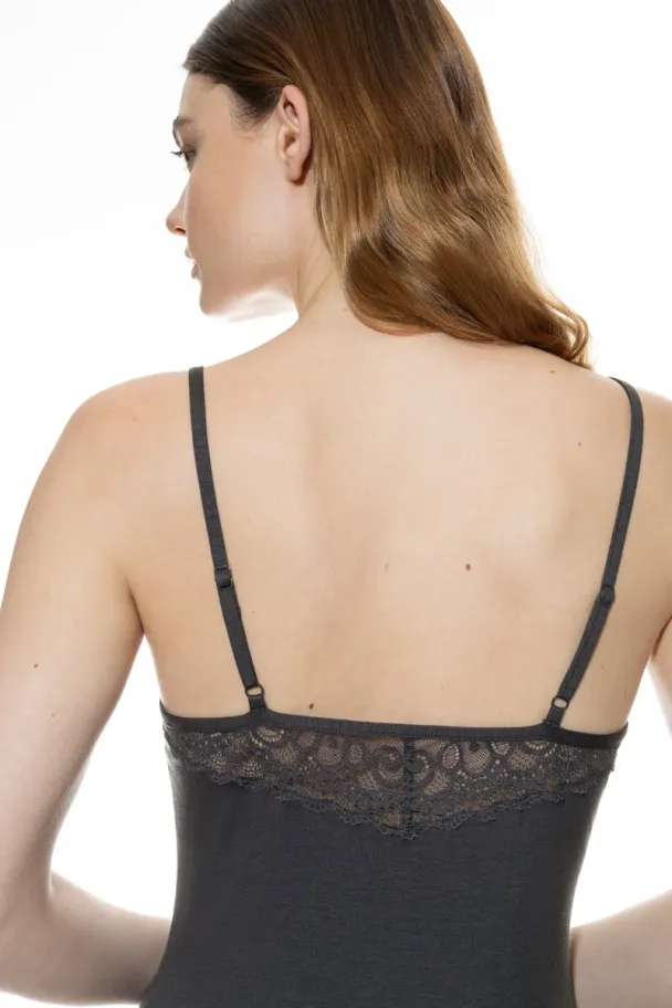 Ami top spaghetti , thunder grey - Image 4