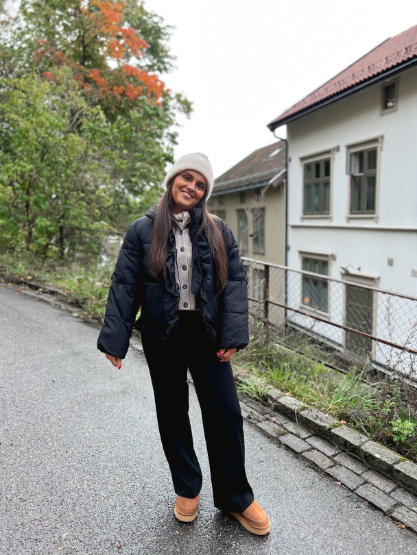 Malino Padded Jacket - Black - Image 9