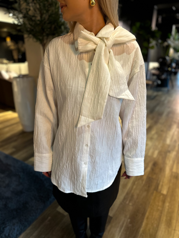 Iris Bow Shirt - Snow White - Image 1