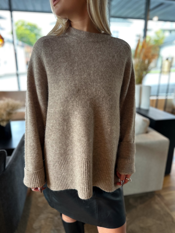 Roy Knit Raglan O-Neck  - Beige Melange - Image 1