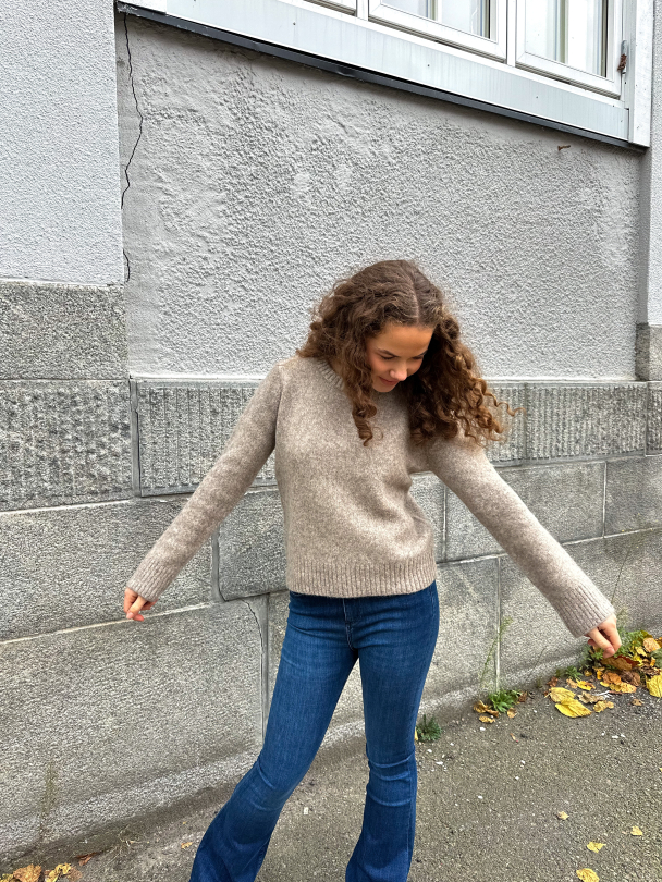 Ava Knit O-Neck - Irish Cream  - Image 7