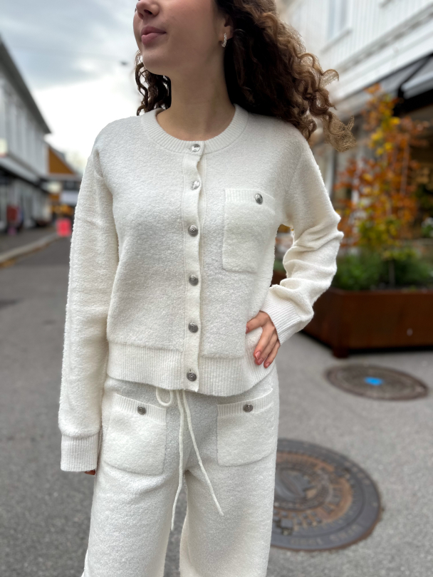 Grindelwald Knitted Cardigan - Snow White  - Image 1
