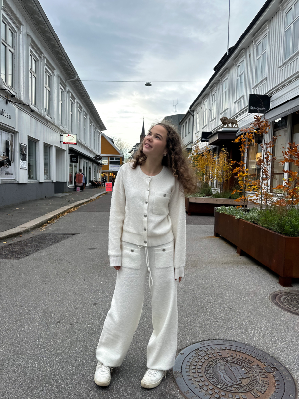 Sankt Moritz Knitted Trousers - Snow White - Image 4
