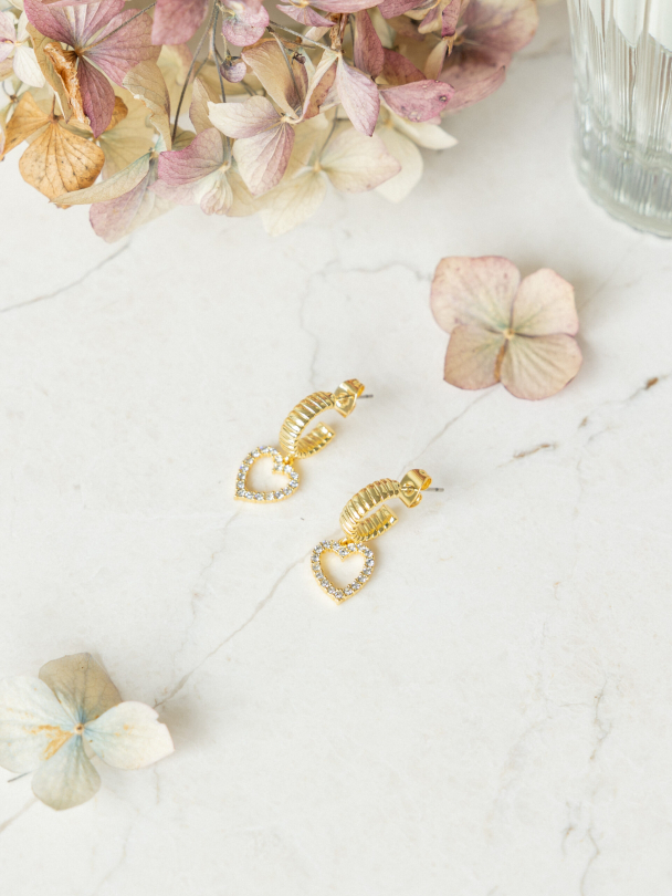 Sofia crystal heart earrings 