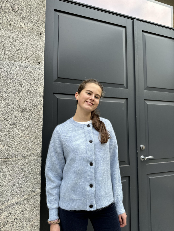 Lulu Knit Short Cardigan - Cashmere Blue  - Image 4