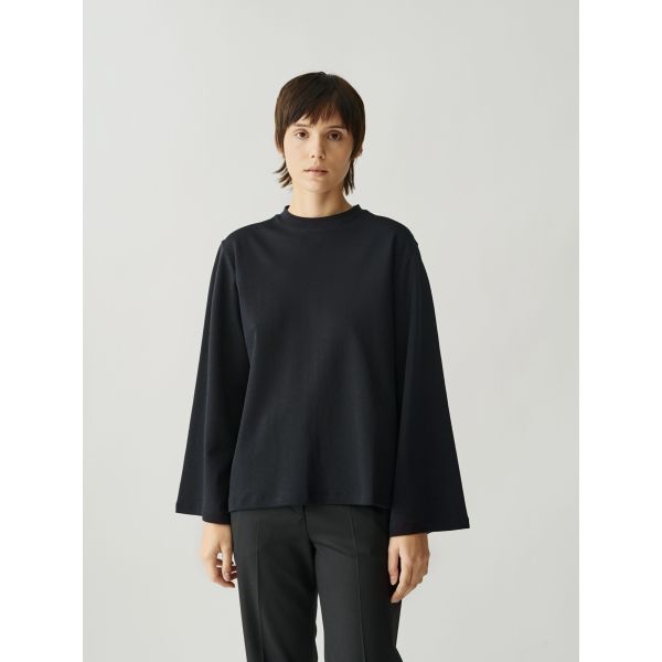 Amanda Longsleeve