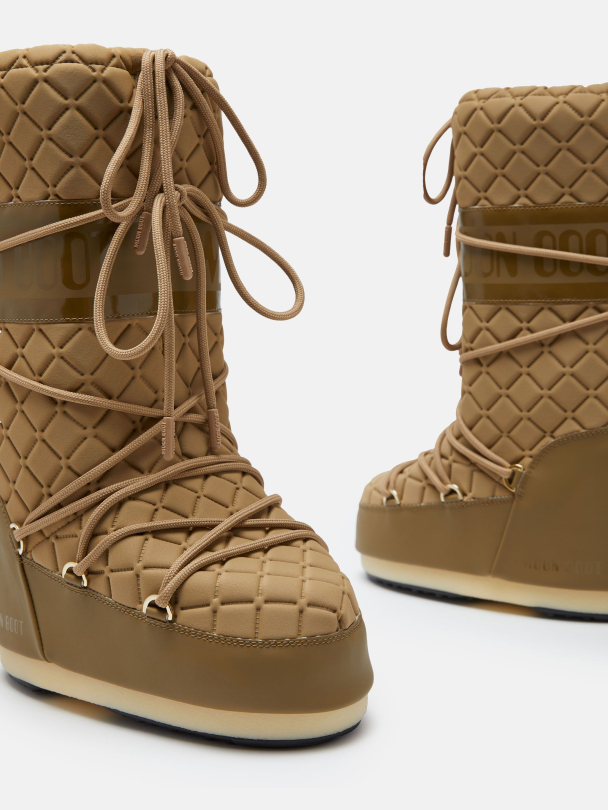 MOONBOOT Icon Quilt - Image 3