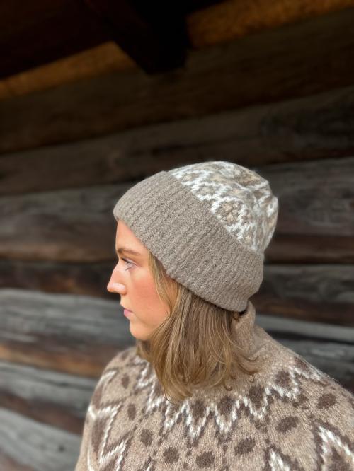 Cervinia Knitted Beanie - Fair Isle Hazelnut 