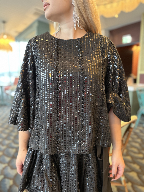 Extraordinary Top – Black Sequin - Image 1