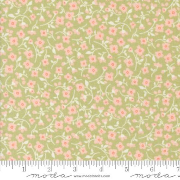 Dainty meadow small floral pear