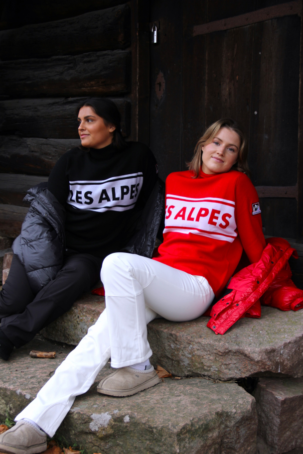 Les Alpes Knitted Sweater - Scarlet Red  - Image 3