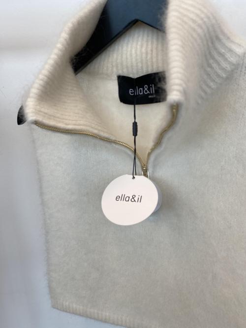 Belinda Chunky High Neck White