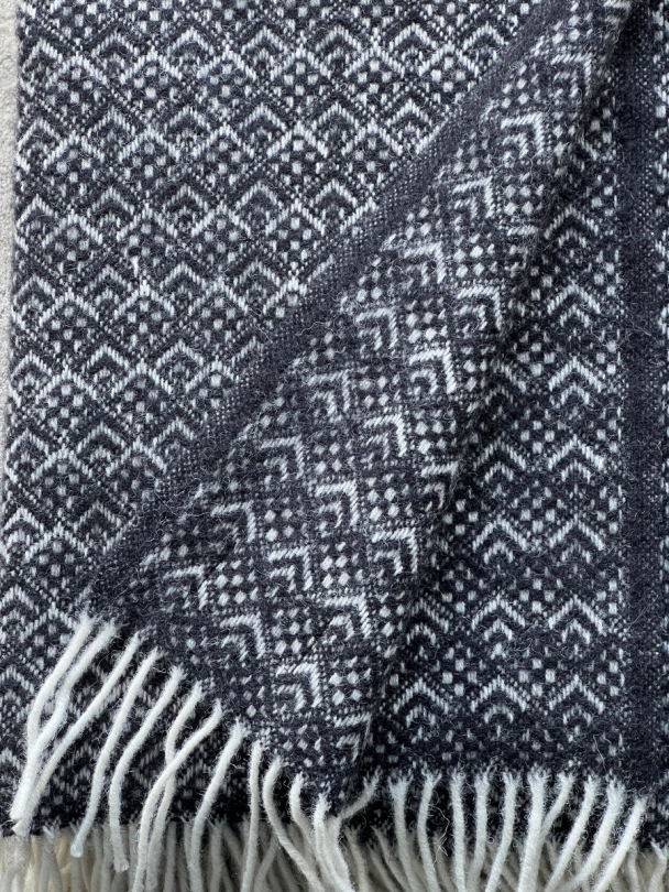 Pledd Asker Sort/Hvit 130x200 100% ULL