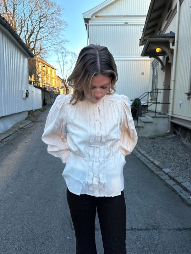 Unica Shirt - Sheer Bliss  - Image 3