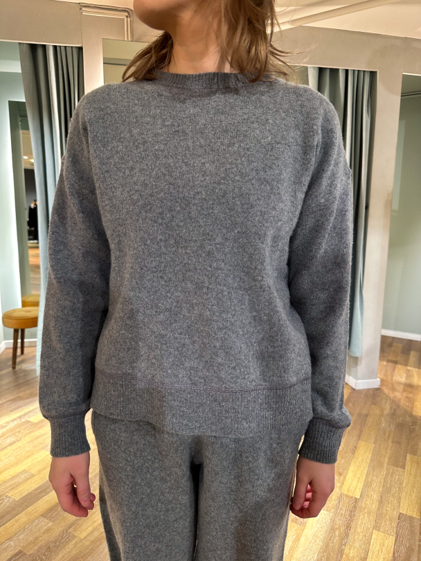 Nukki Knit O-Neck - Medium Grey Melange  - Image 1