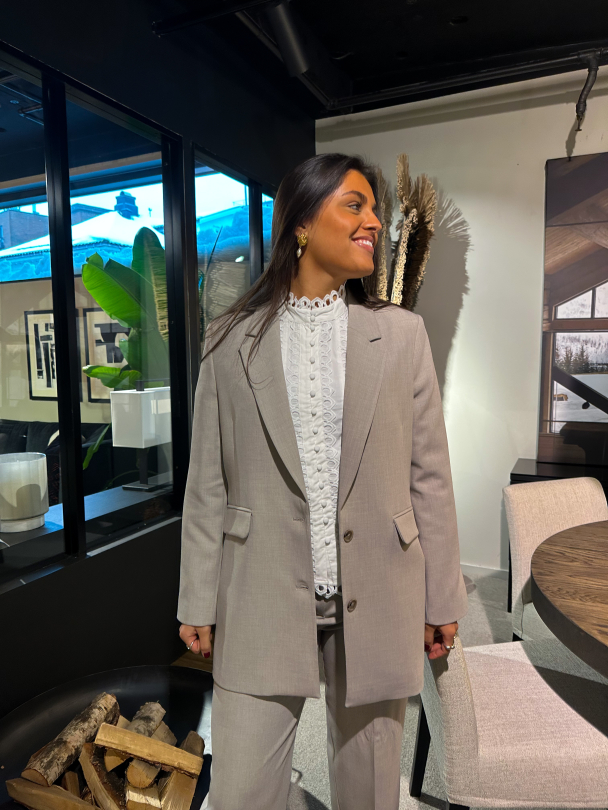 Rita Relaxed Blazer - Island Fossil  - Image 3