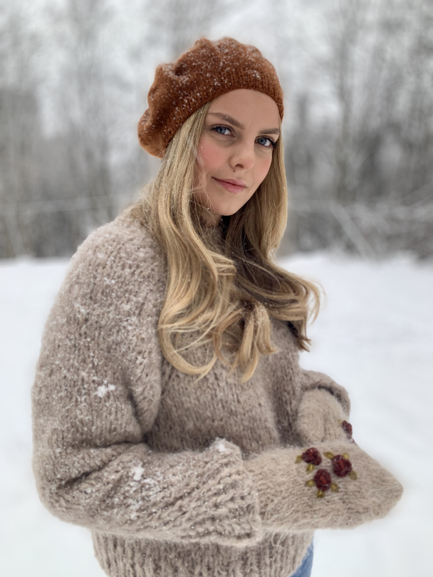 Fluffy Votter - Image 1