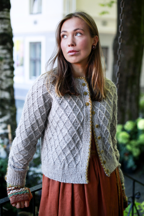 Hildur cardigan - Image 1