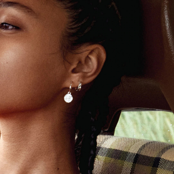 Pilgrim Gerda sølvbelagte øreringer med anheng - Image 3